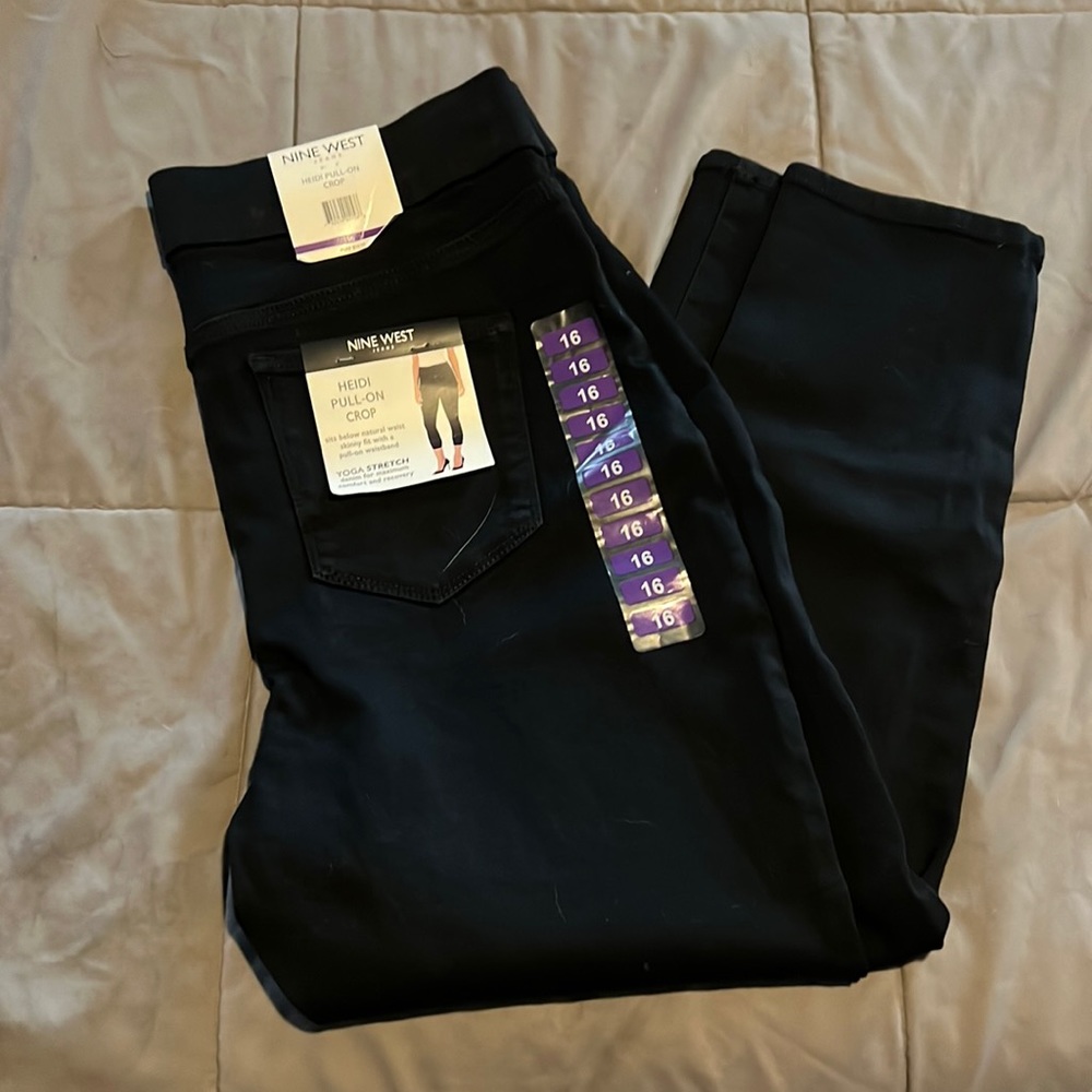 Nine West Heidi pull-on crop